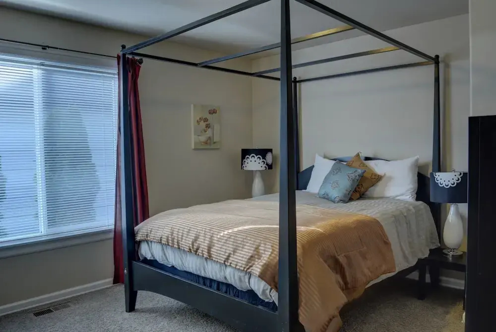 Family Cabana 3 Br home by RedAwning