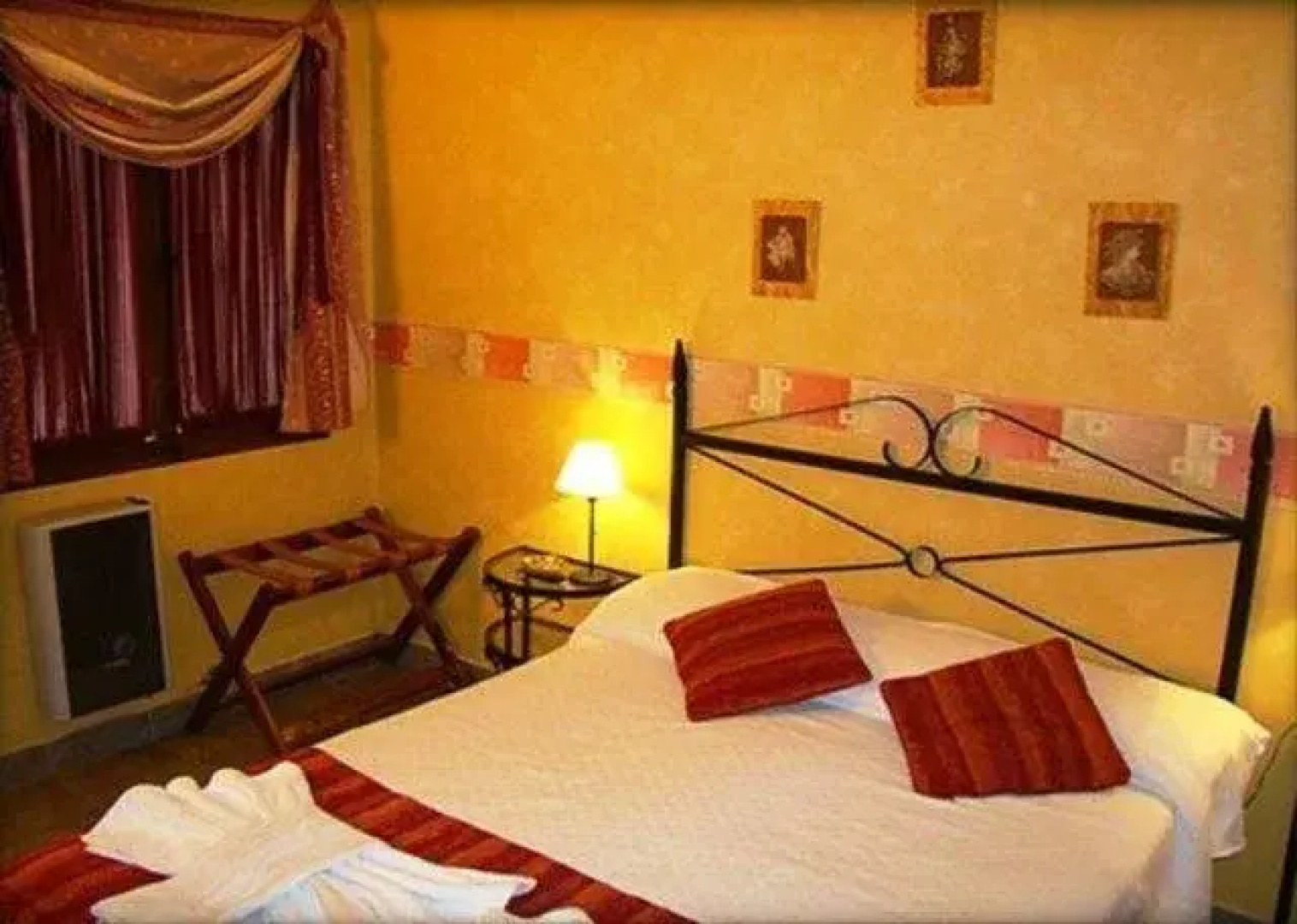 Hotel Pueblo Antiguo