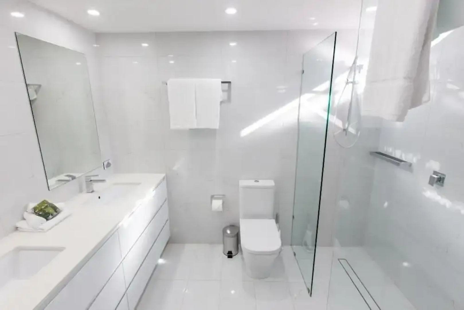 603 On The Beach - Luxury Apartment