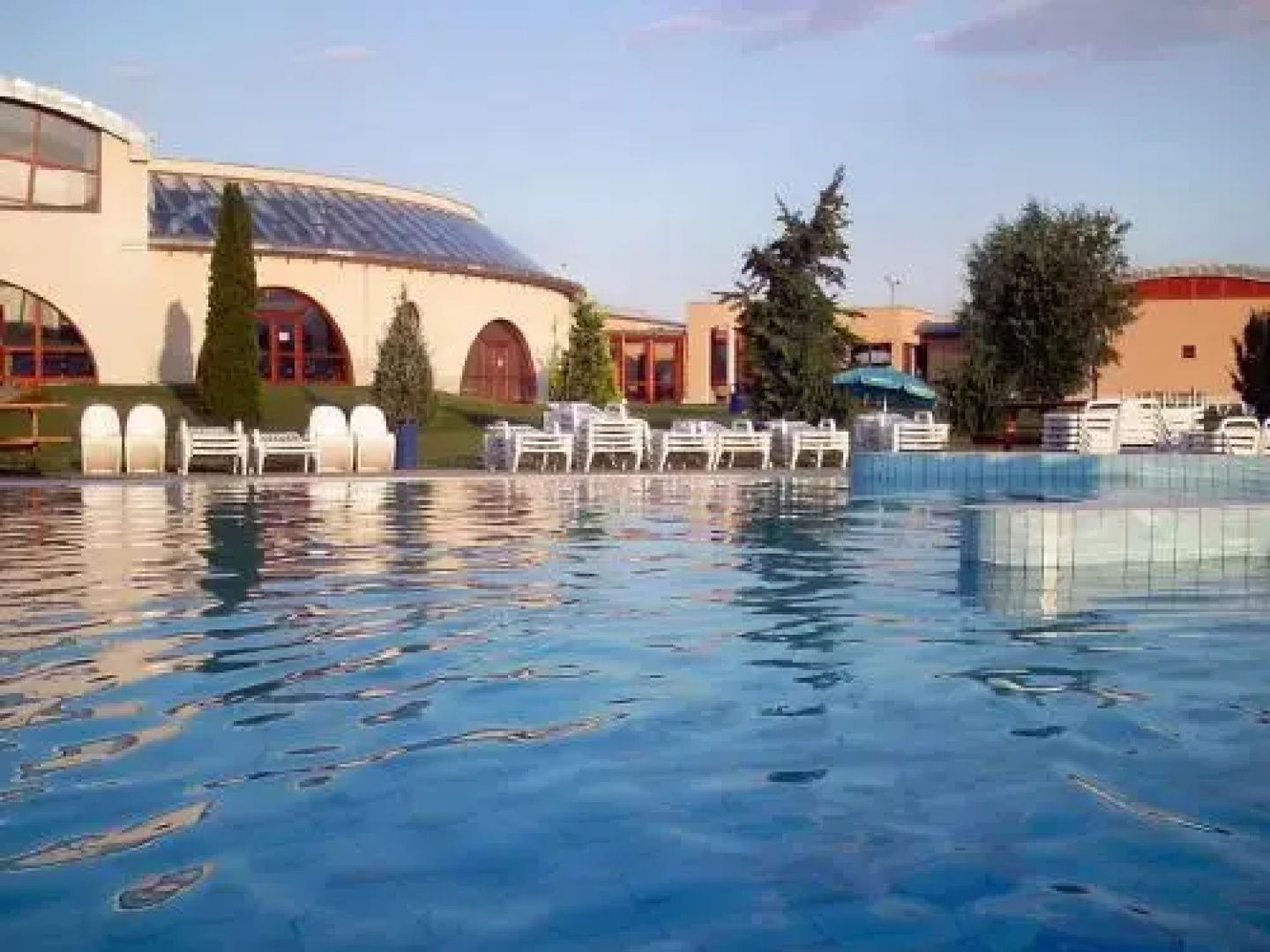 Aquatherma Termalfalu Es Kemping