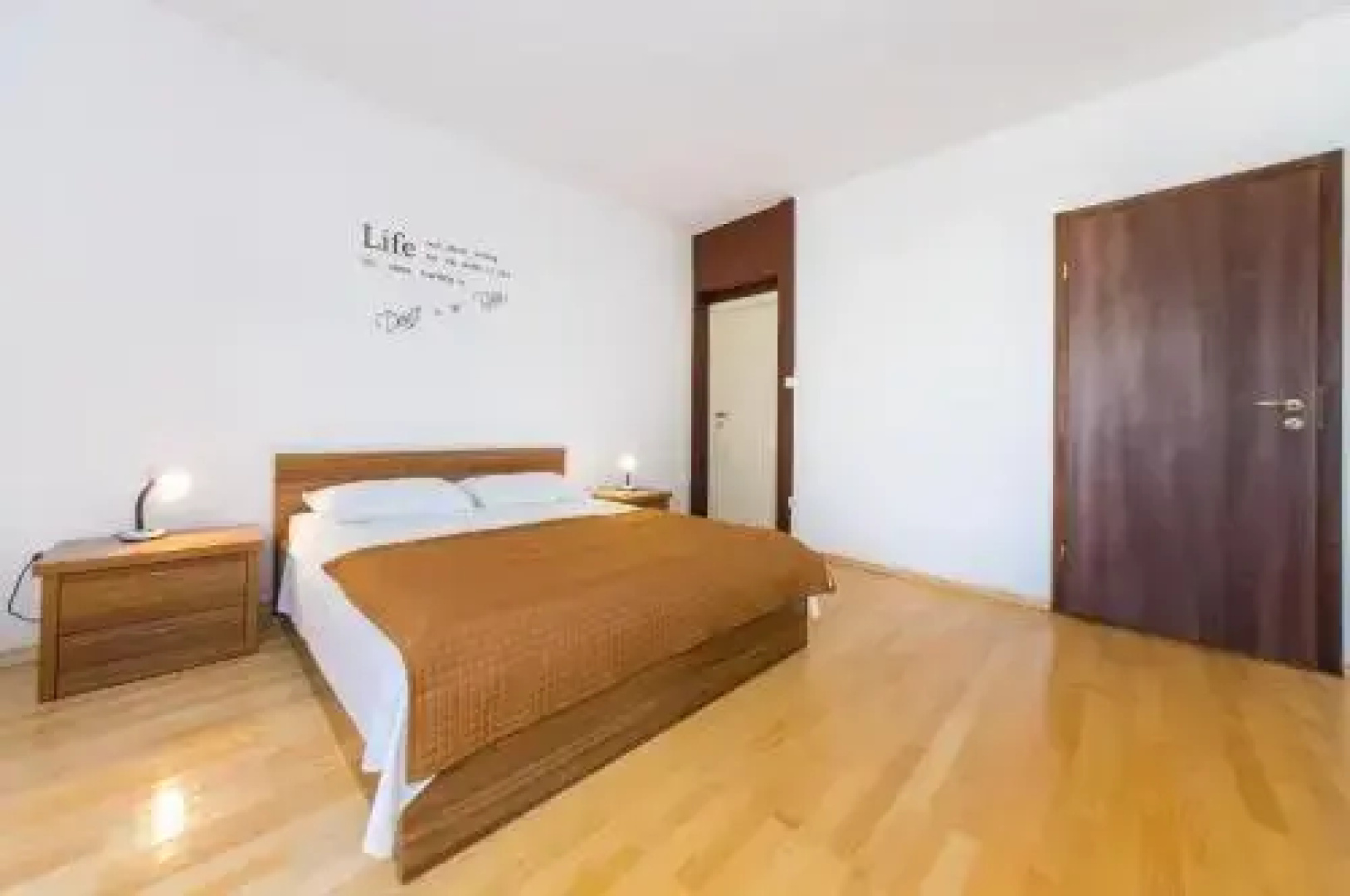 Apartments Škara
