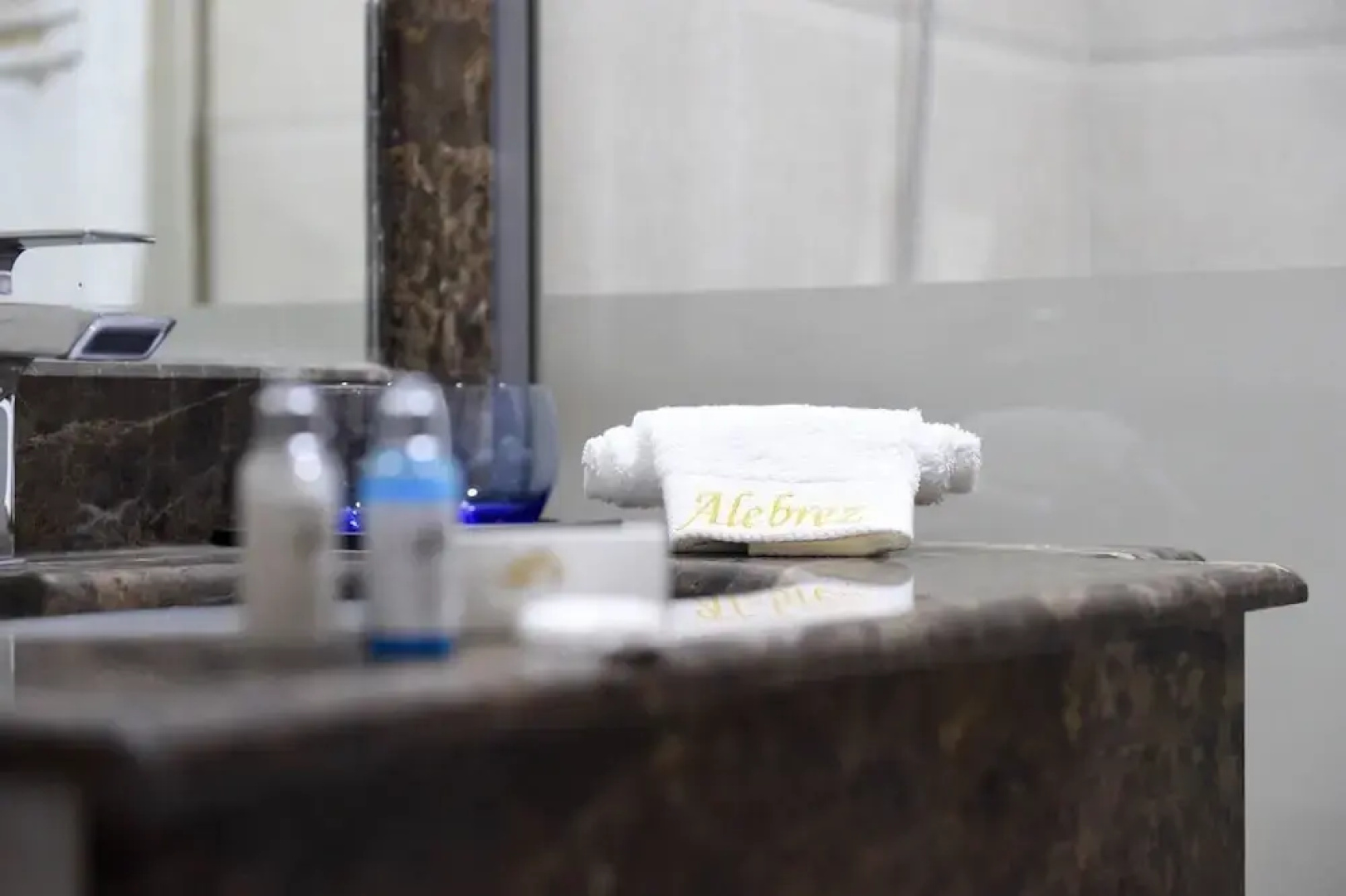Qasr Al Abrar Furnished Units