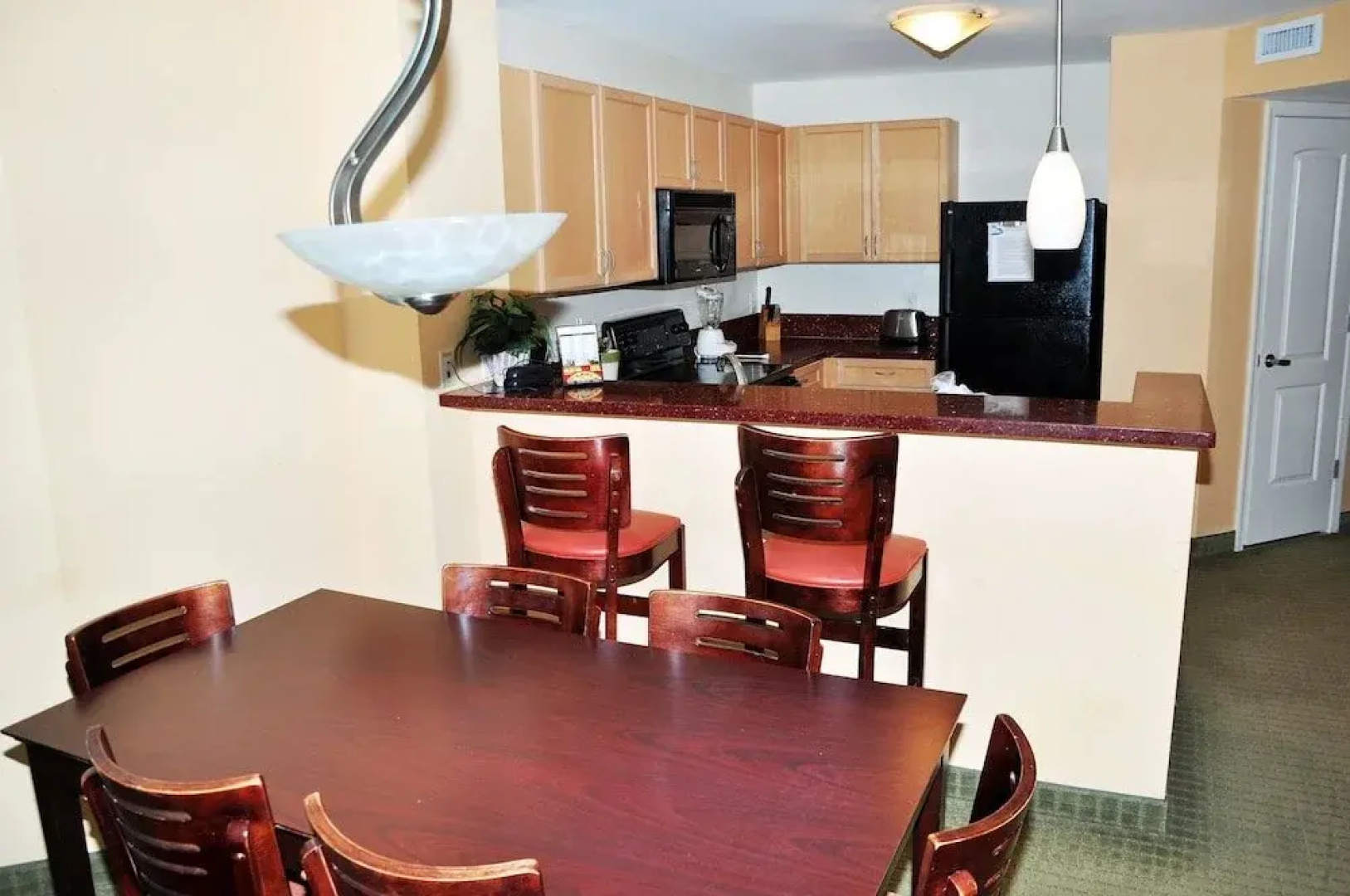 Prince Resort 702