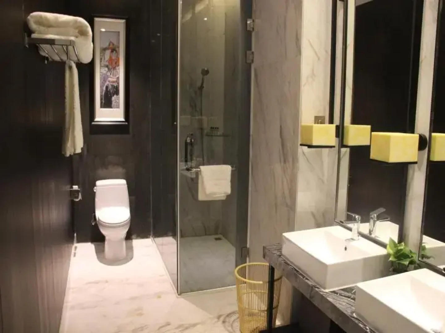 Peninsula International Hotel