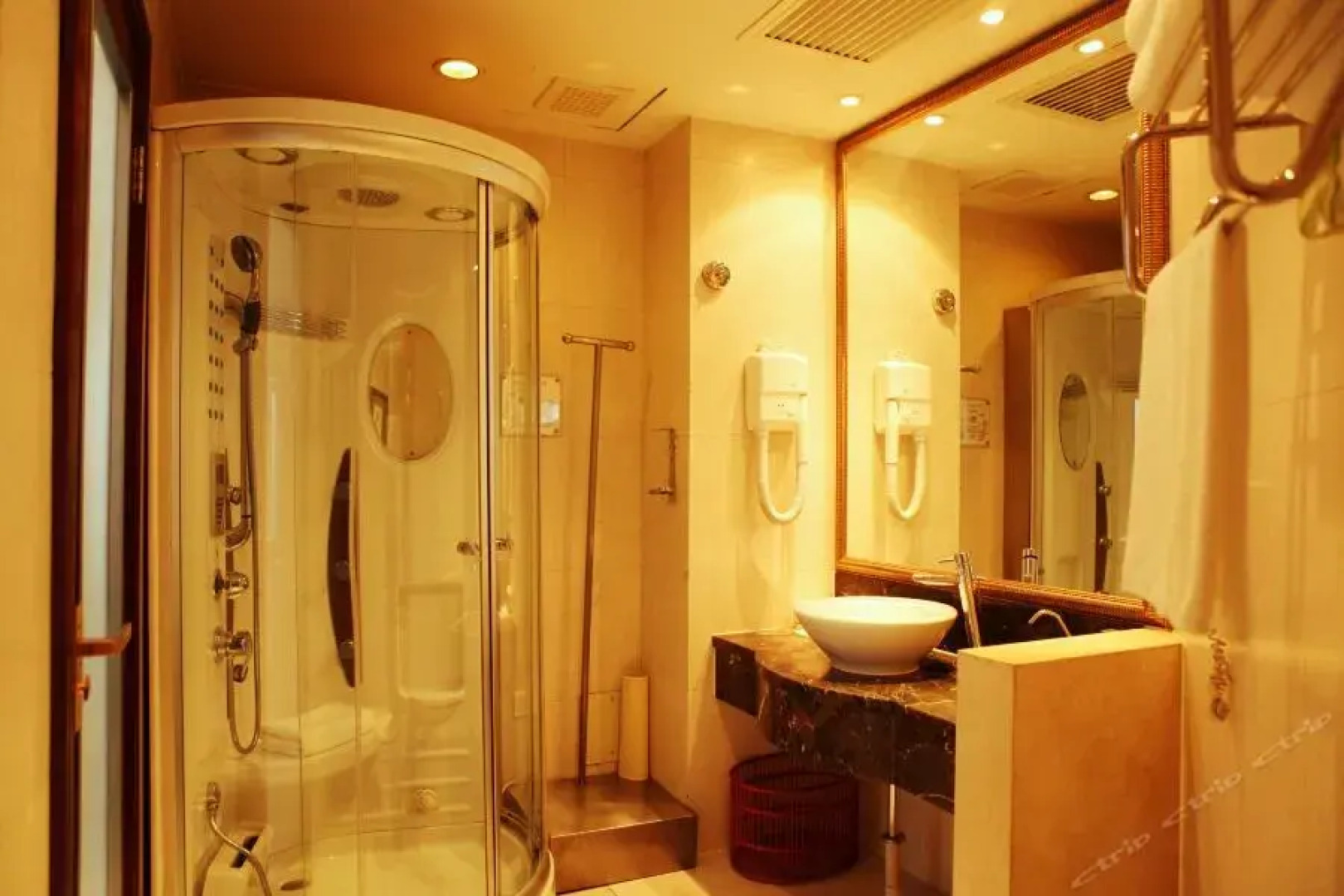 Datong Yungang International Hotel