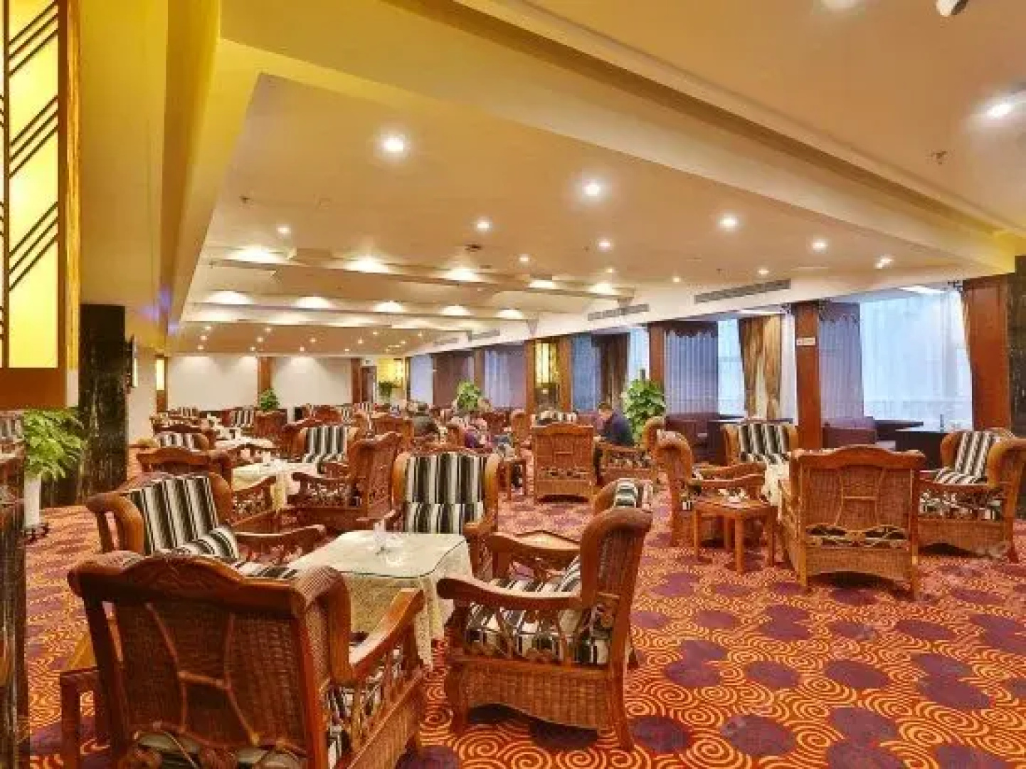 Chengdu Yinchao Hotel