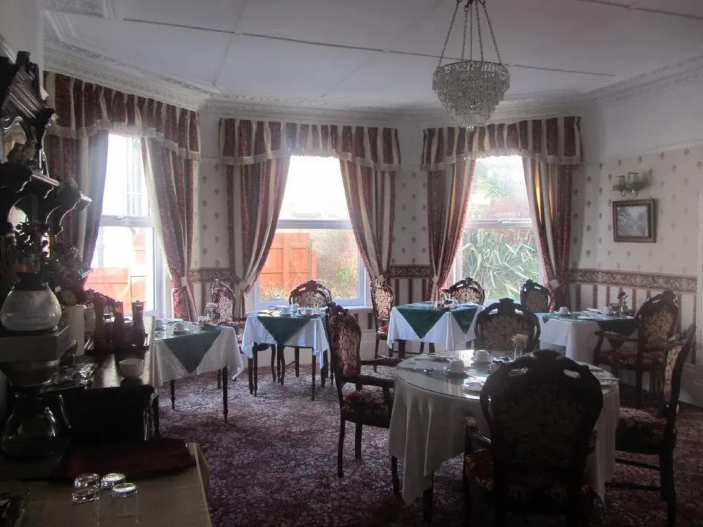 Roseberry Hotel