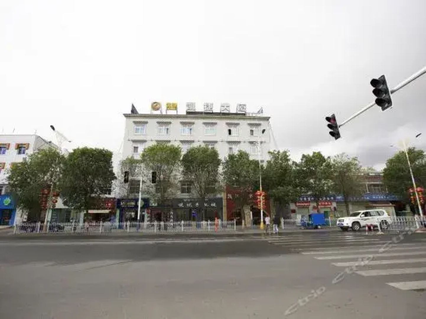 Kaijie Traders Hotel