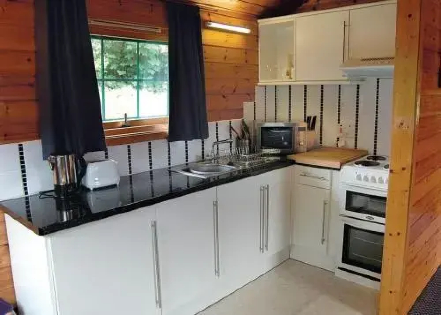 Avallon Lodges