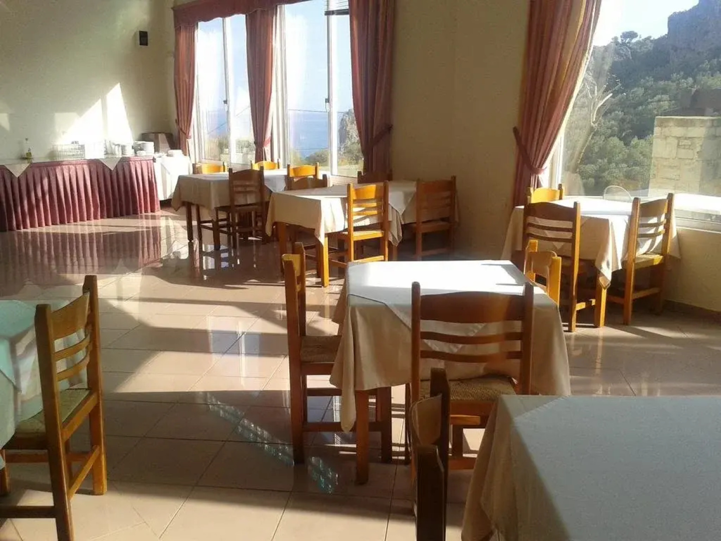 Polyrizos Hotel