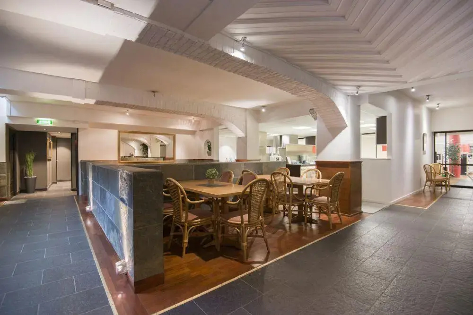 Grand Apartment