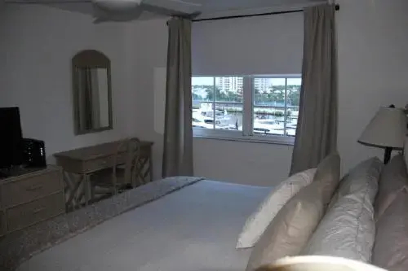 6-608 Amazing Penthouse Water View with 2 Suites