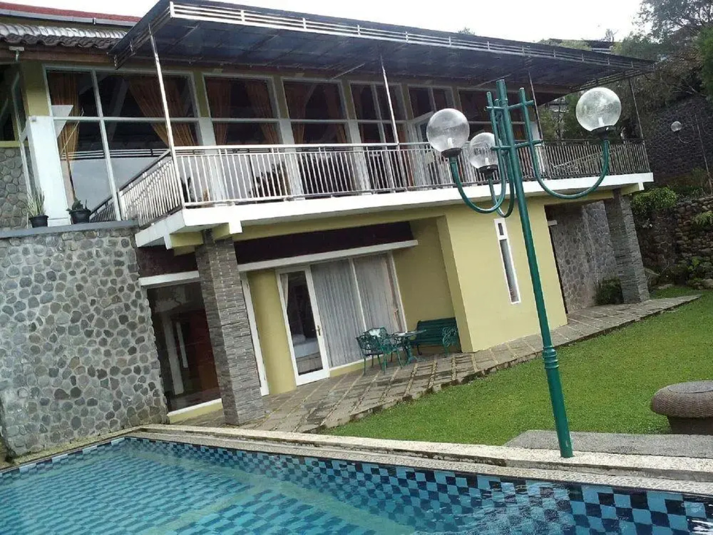 Villa Bukit Danau