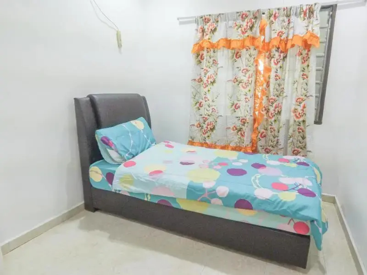 715 Kluang Holiday Home