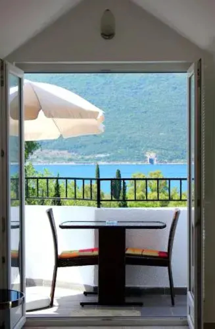 Montra Apartments