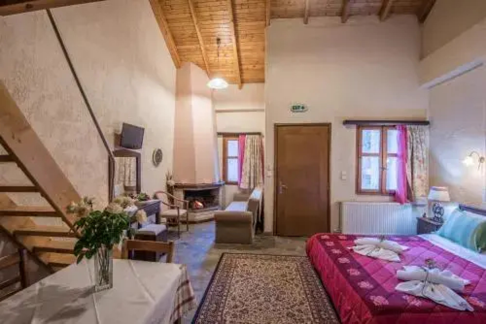 Mesostrati Guesthouse