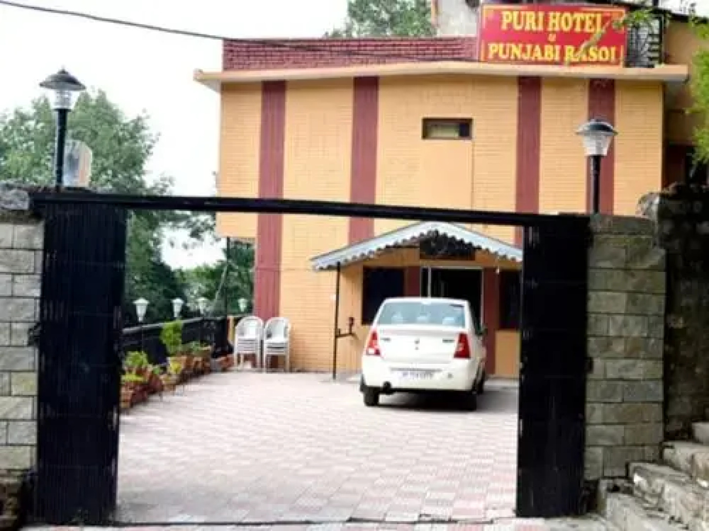 Puri Hotel Kasauli