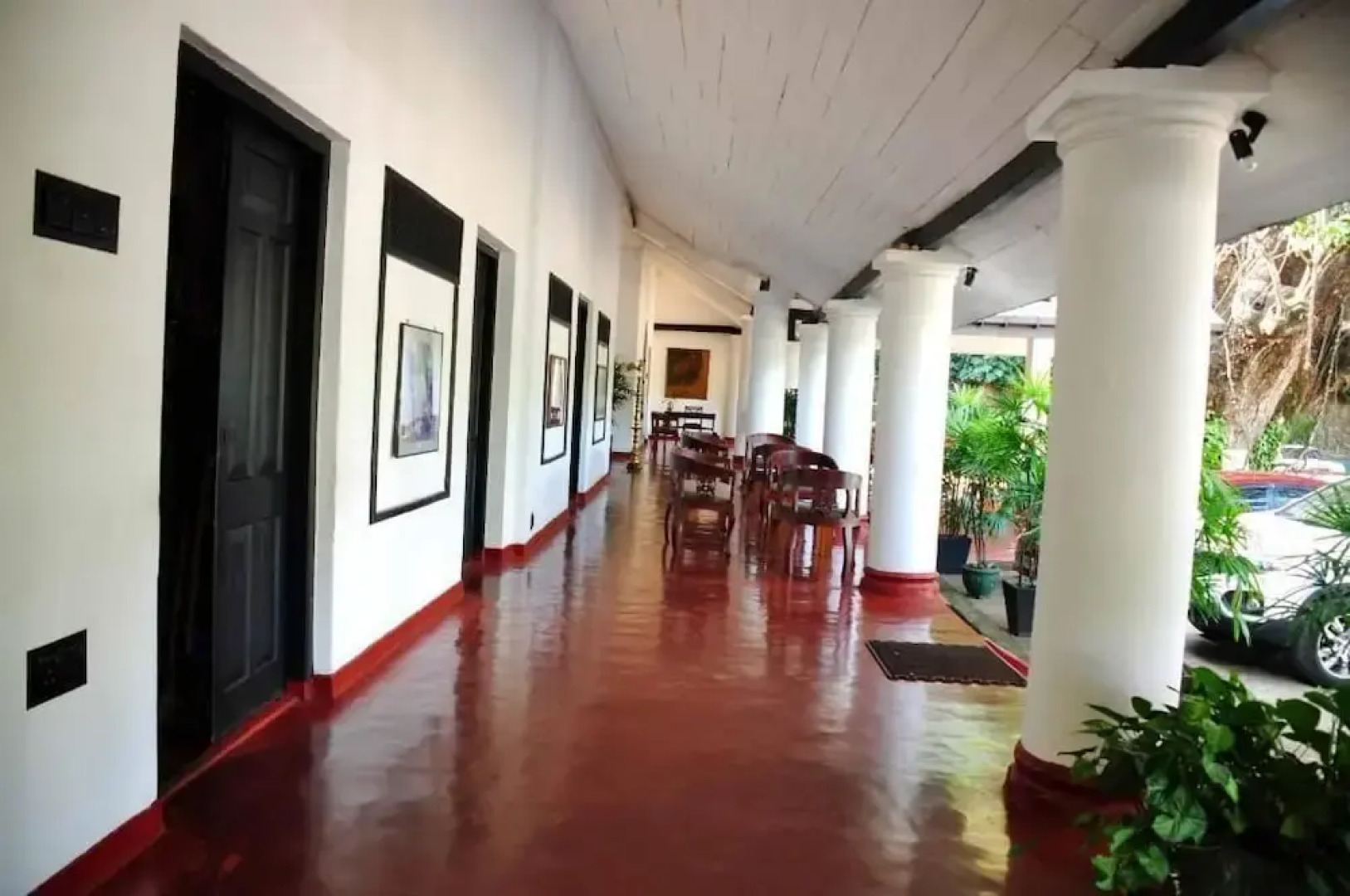 Belihuloya Rest House