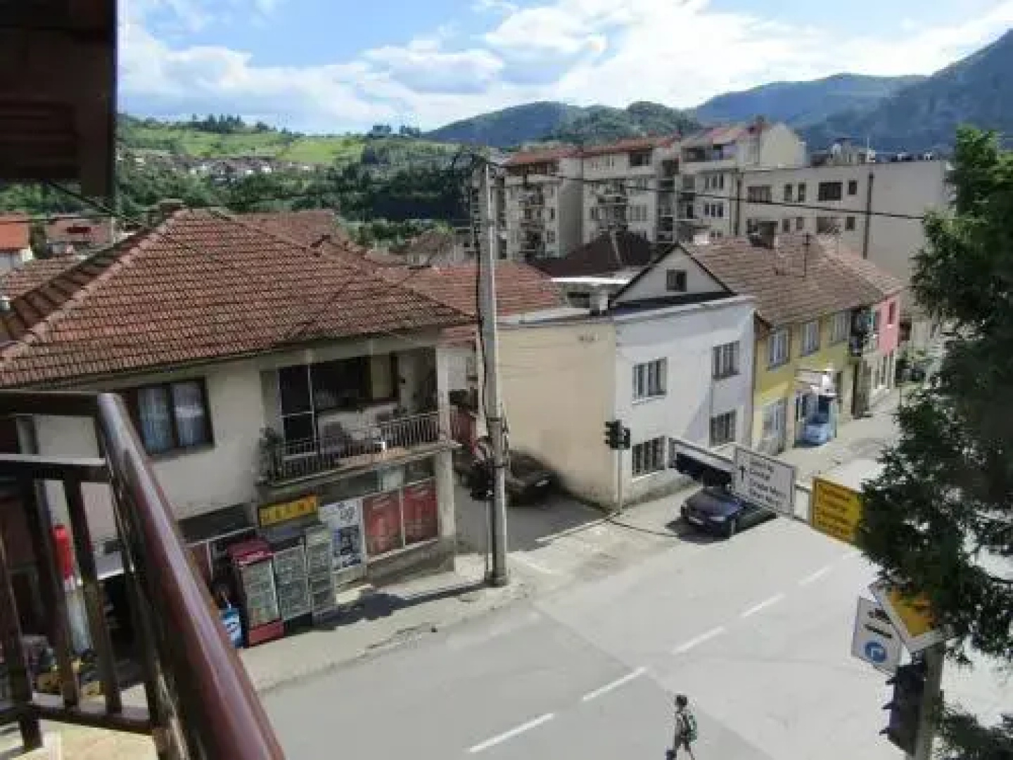 Apartment and rooms Konak