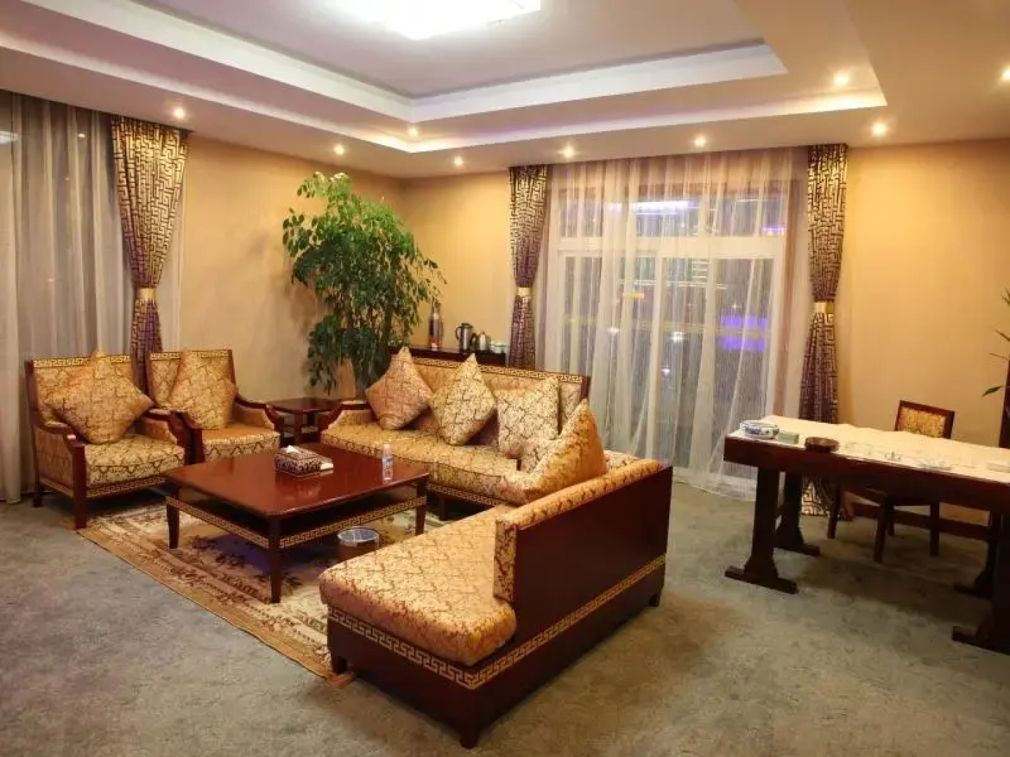 Tengchong Yun Wu Hotel