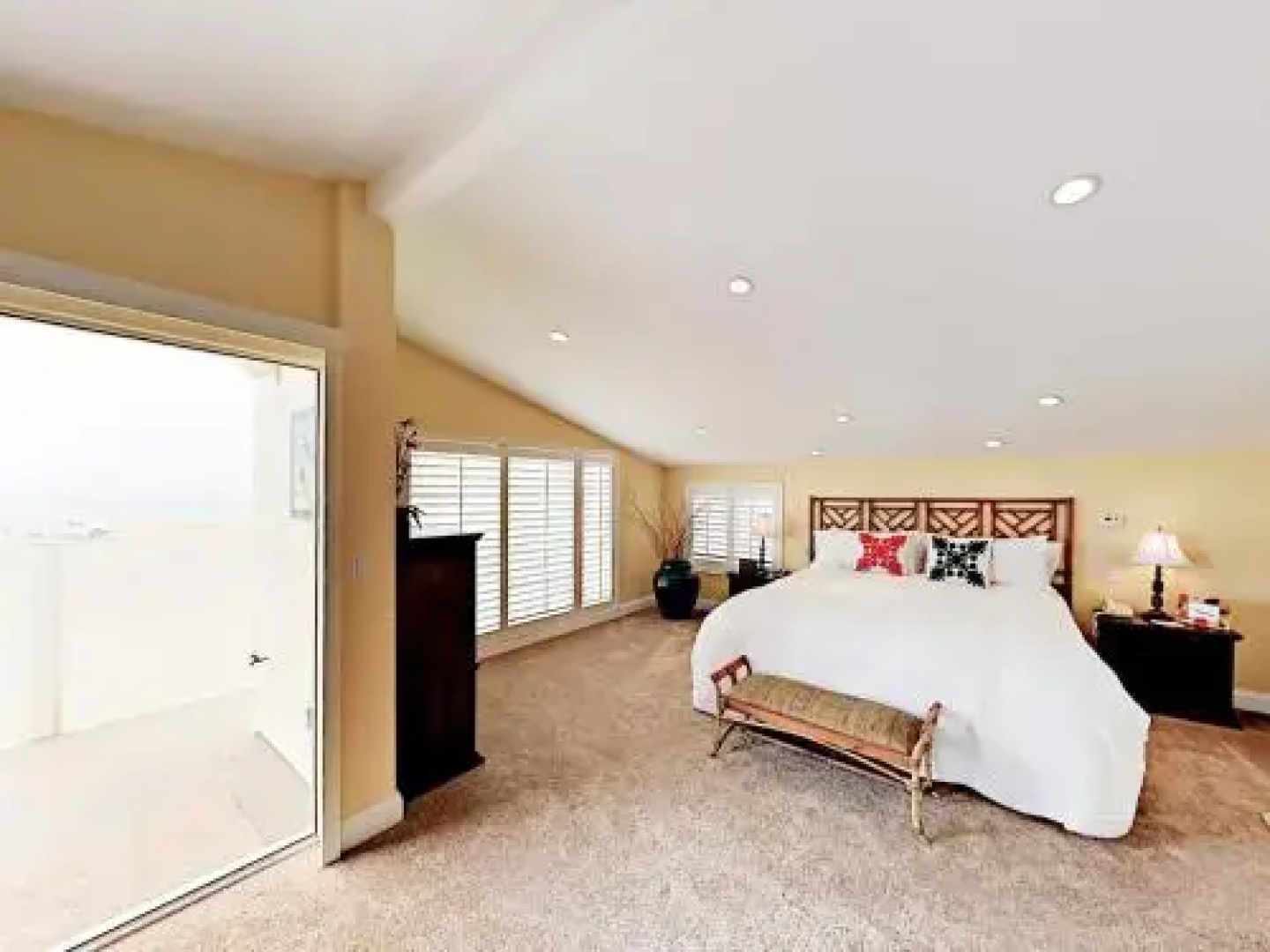 817 Ocean Drive Home - 4 Br home by RedAwning