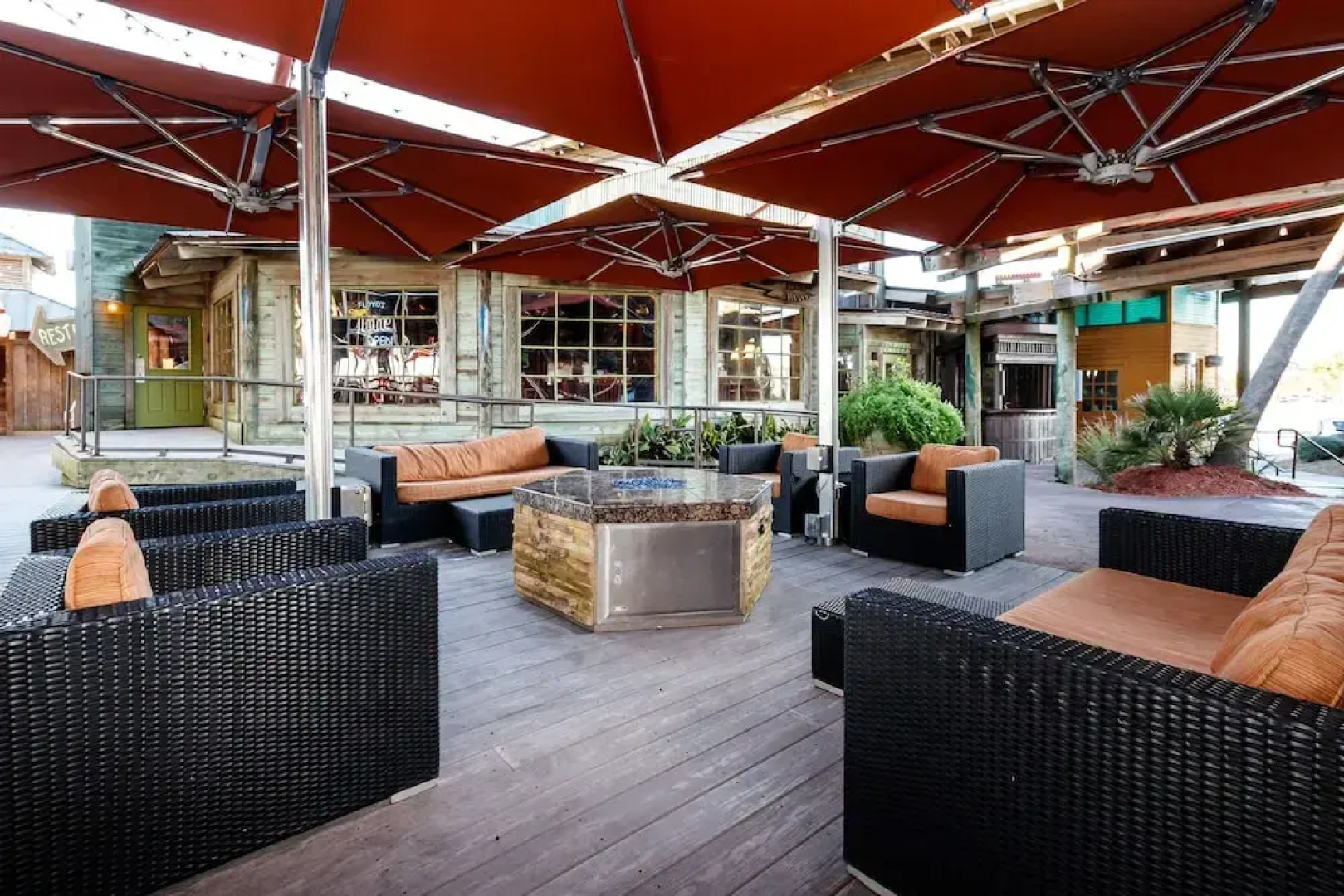 Islander 4005: UPDATES UPDATES UPDATES! THIS UNIT WILL TAKE AWAY YOUR BREATH!