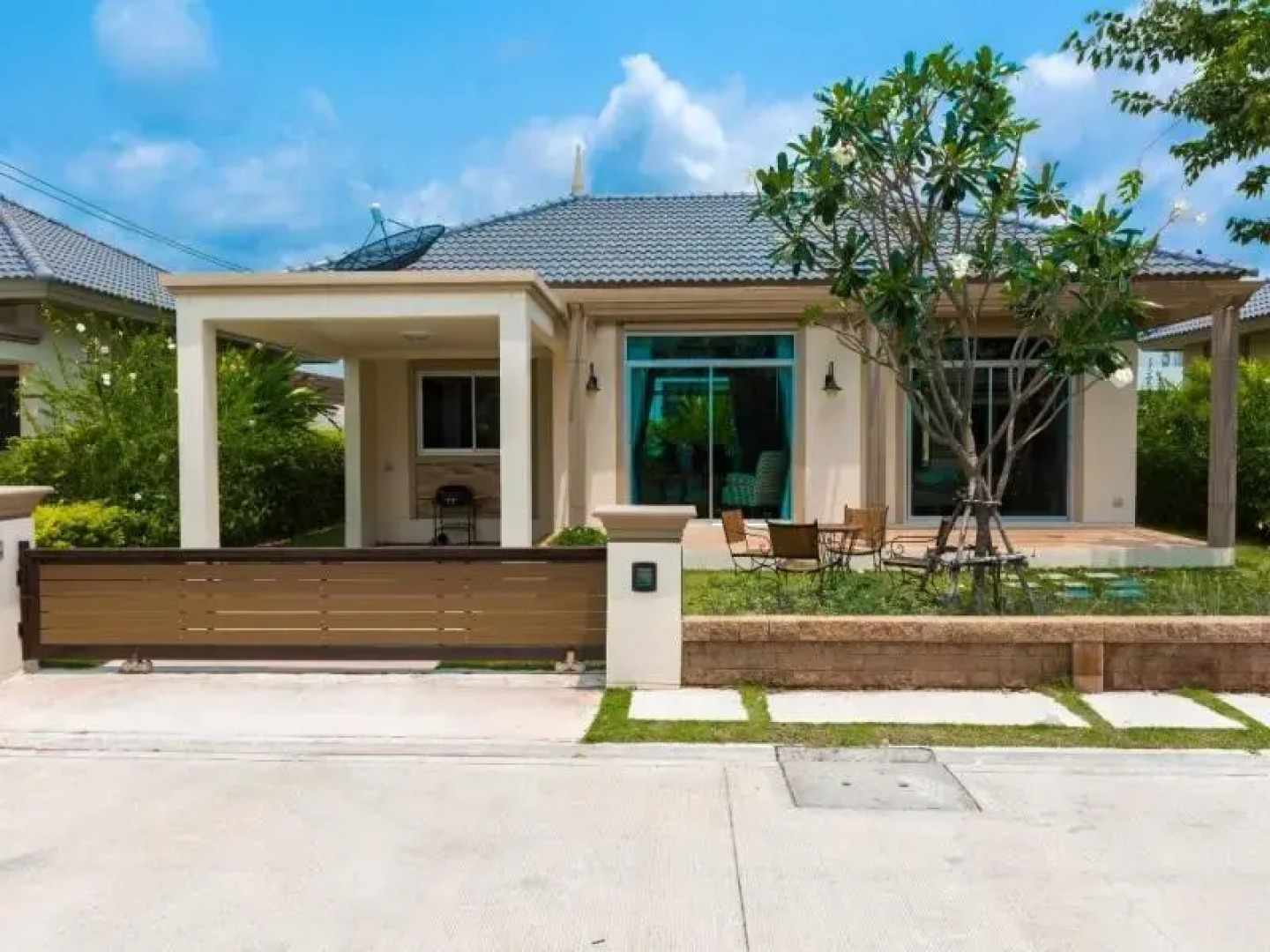 TeeTa at Casa Seaside Rayong