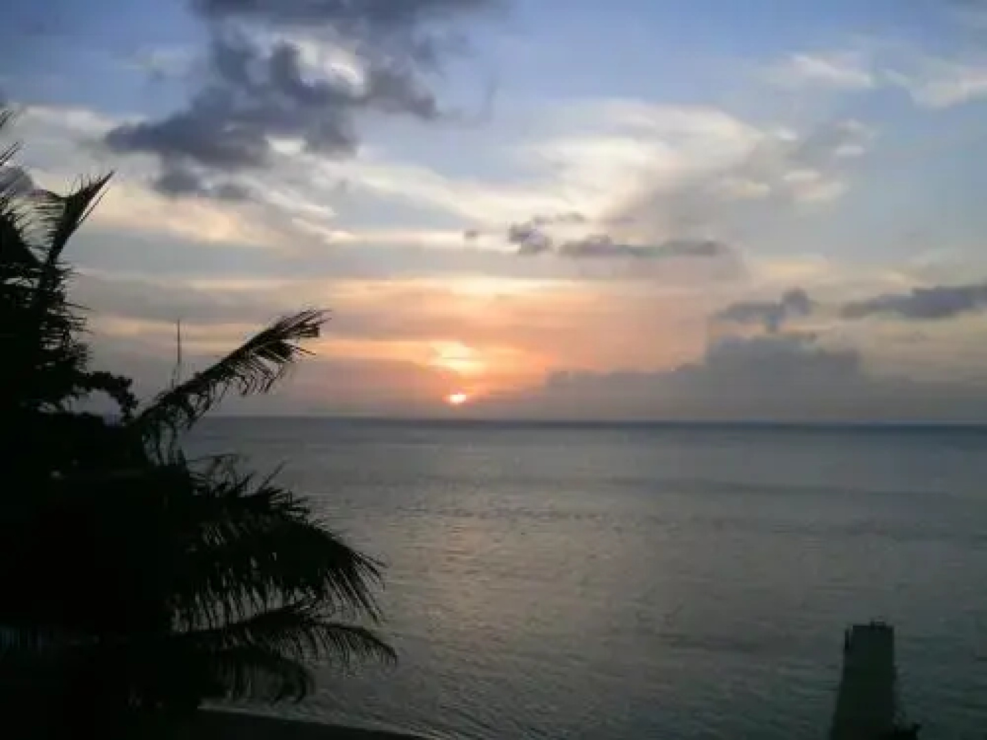 Guanaja Caribbean Cottages