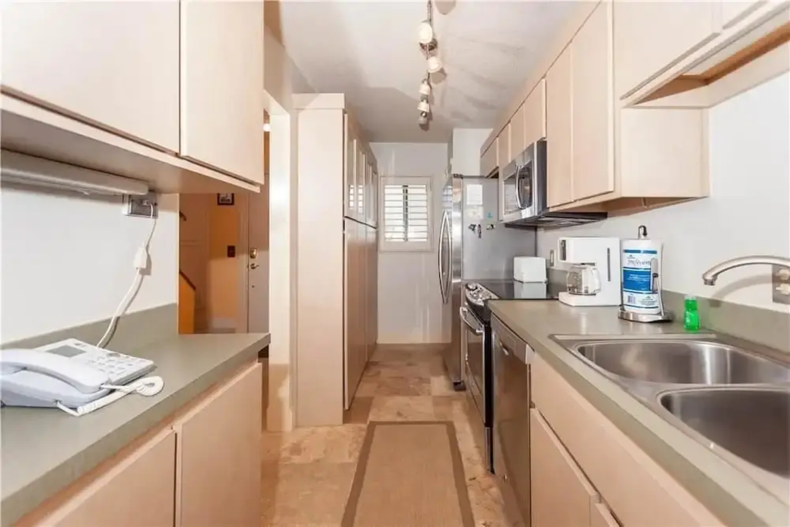 Summerhouse 408 by Vacation Rental Pros