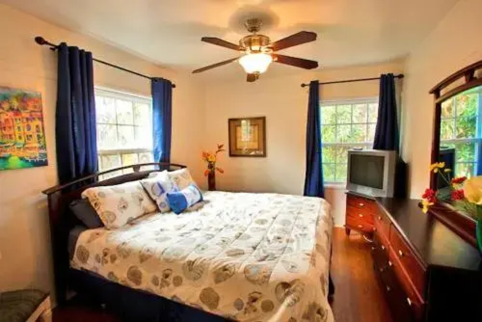 Classic Pacific Beach Two Bedroom