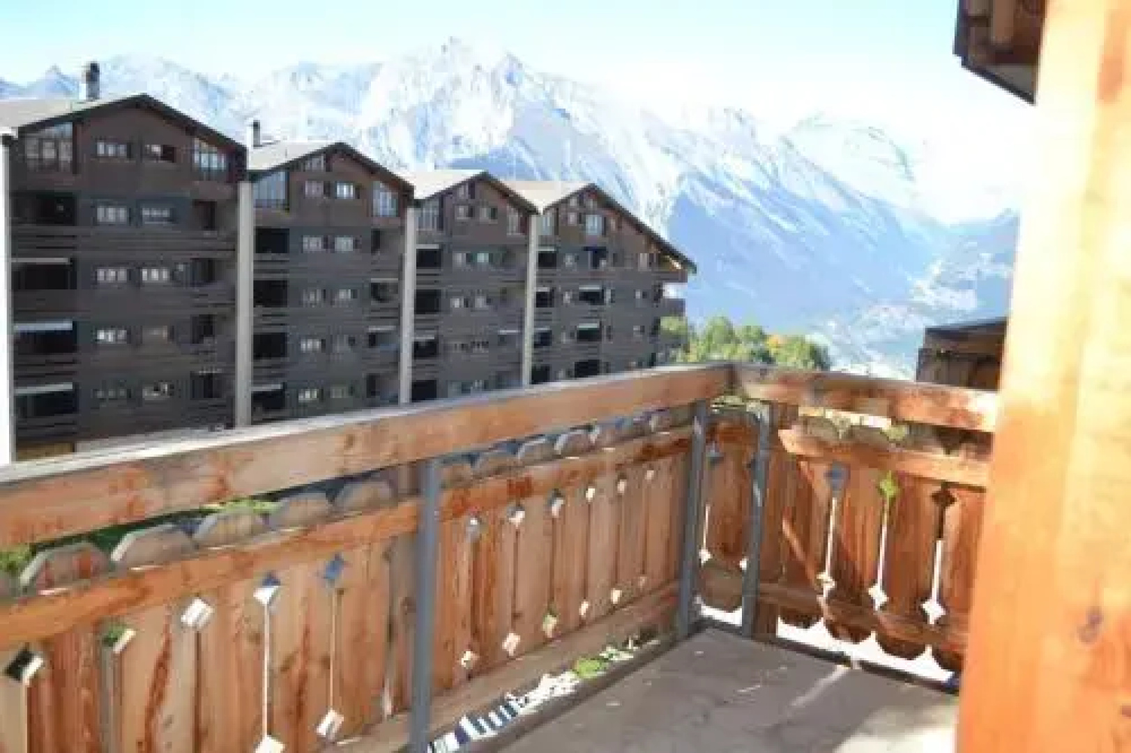 Pracondu SKI OUT & SUNNY apartments 2