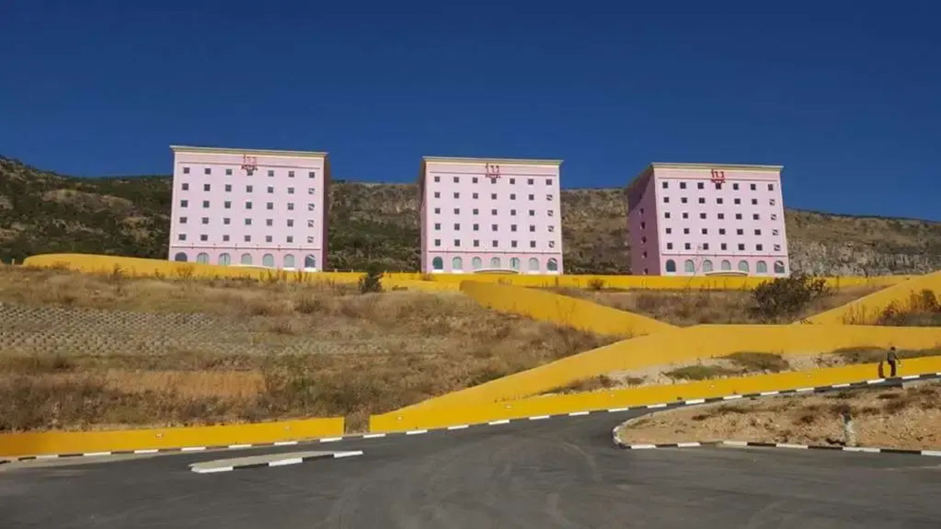 iu Hotel Lubango