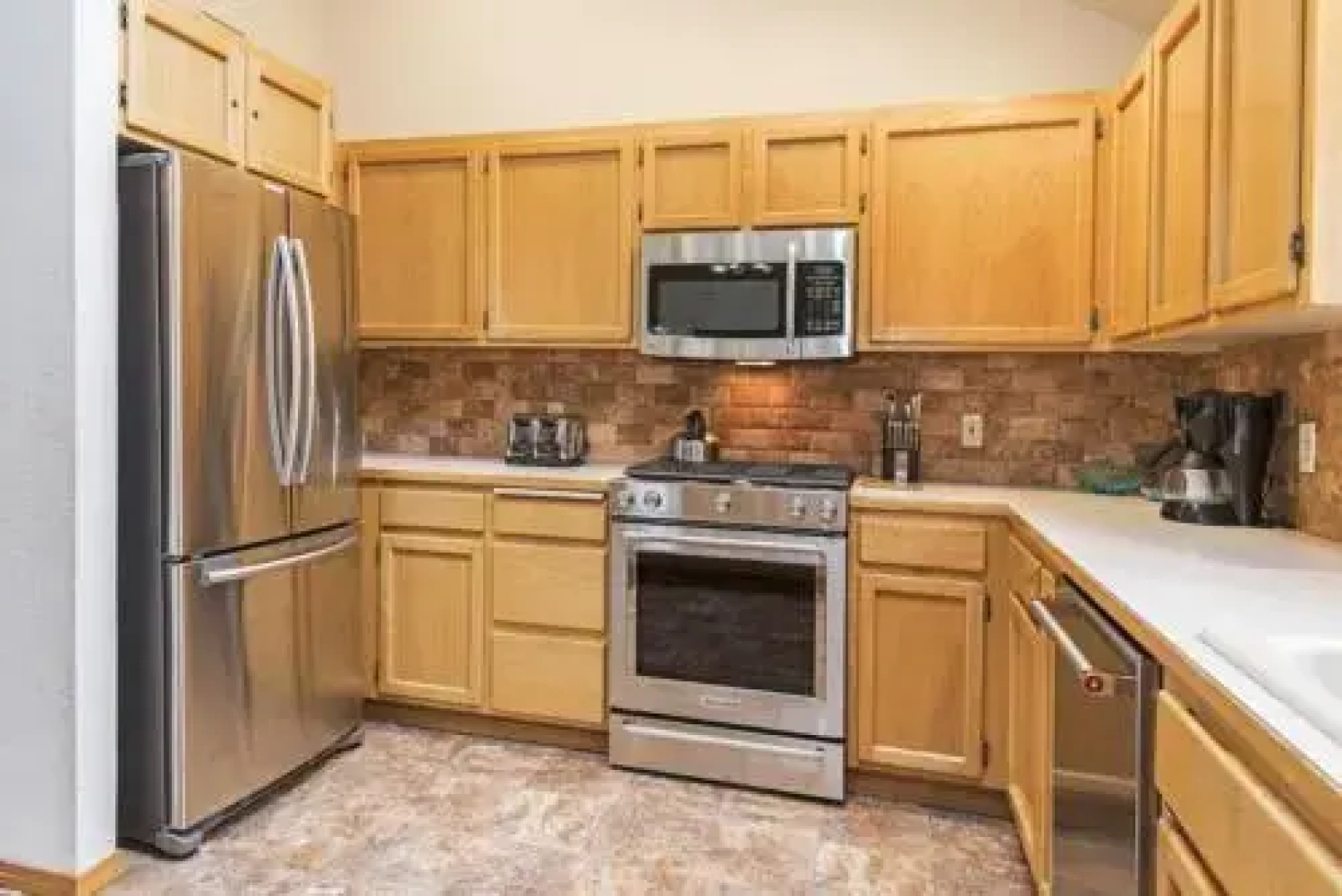 White Elm 28