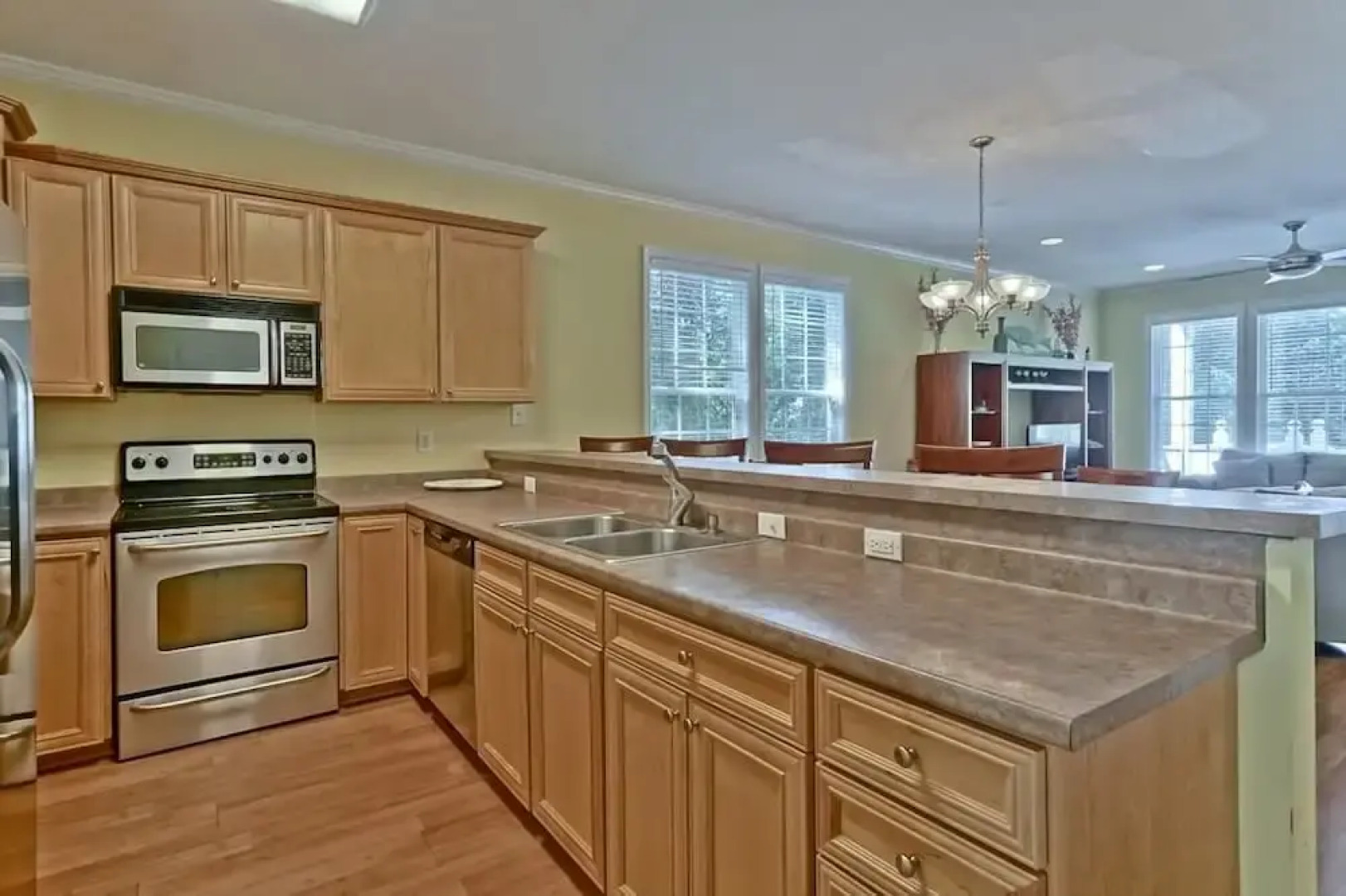 Tucker's Choice - 4 Br Home