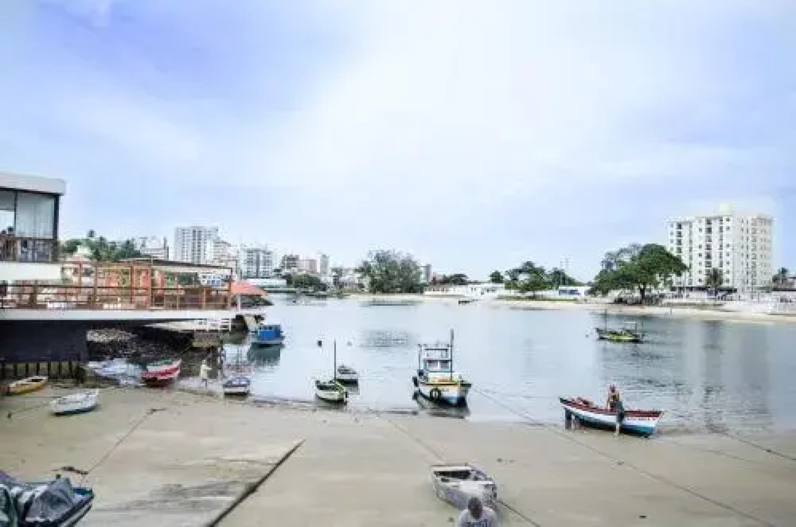 MELHOR AVALIACAO - AR SPLIT nos Quartos - Internet de 200 megas - Netflix - Churrasqueira - Rede para Descanso - 8 pessoas com muito CONFORTO