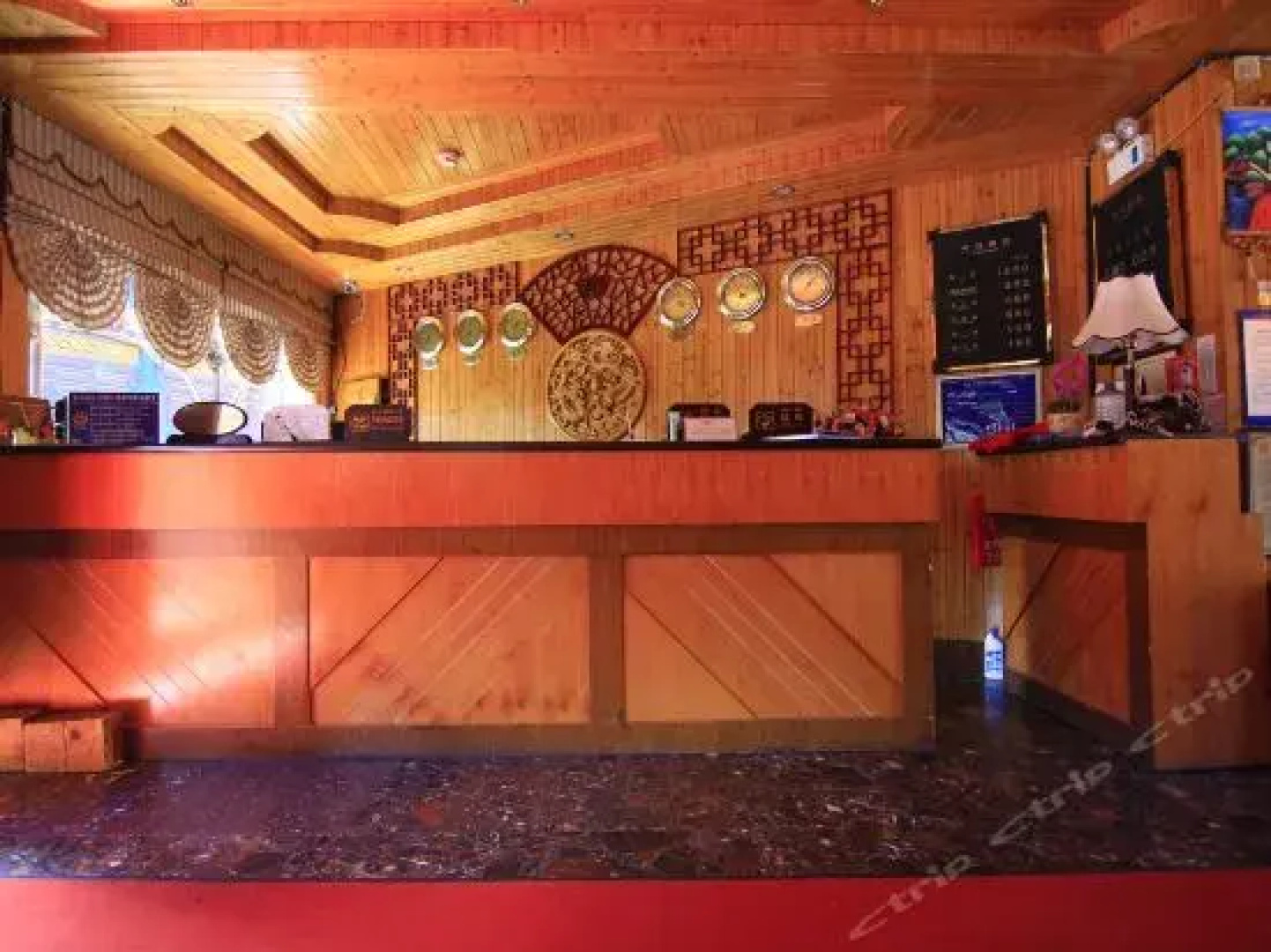 丽江德鑫酒店