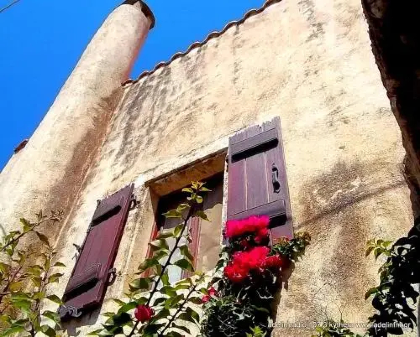 Porfyrousa Traditional Hotel