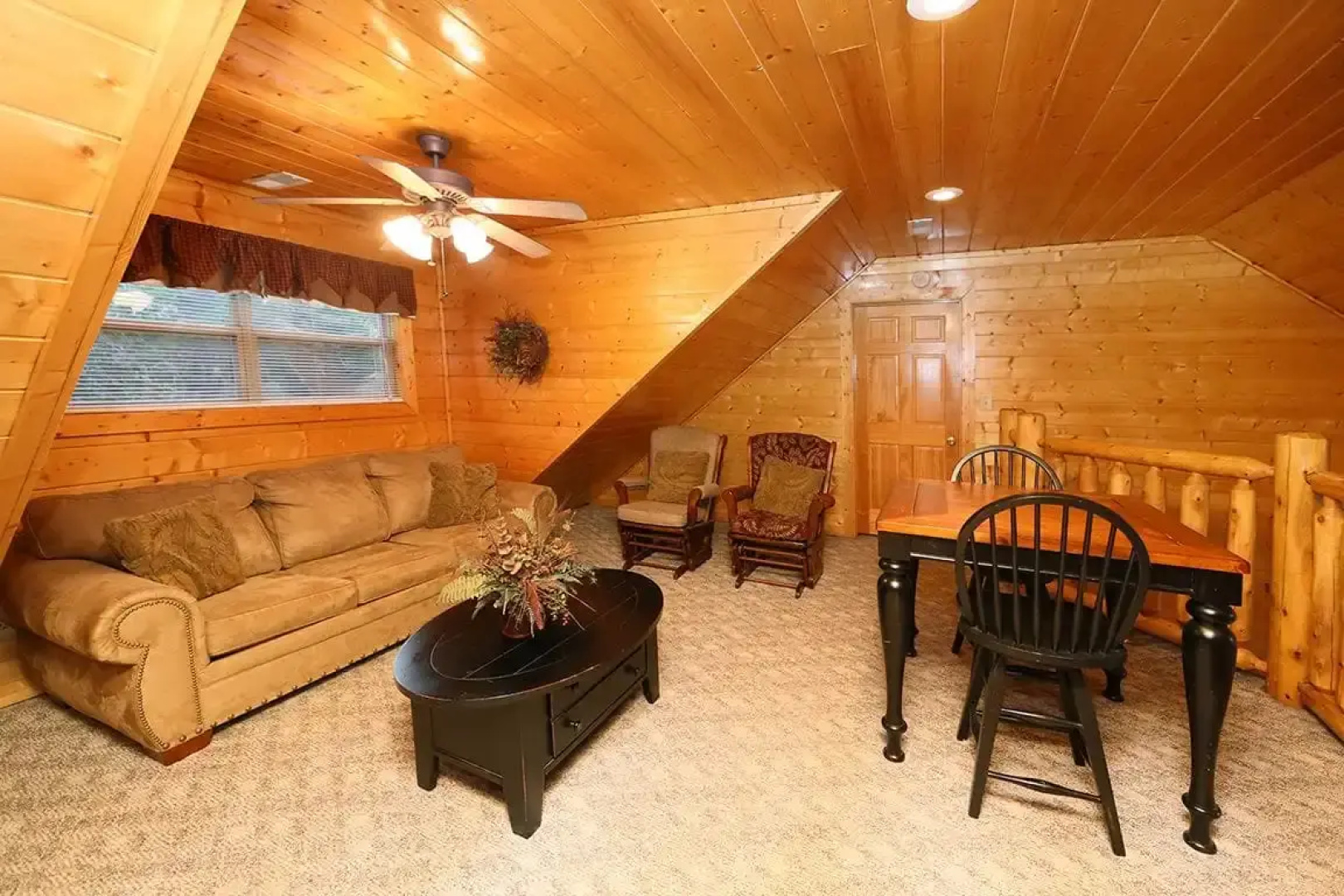 Mountain Shadow 6 Br cabin by RedAwning