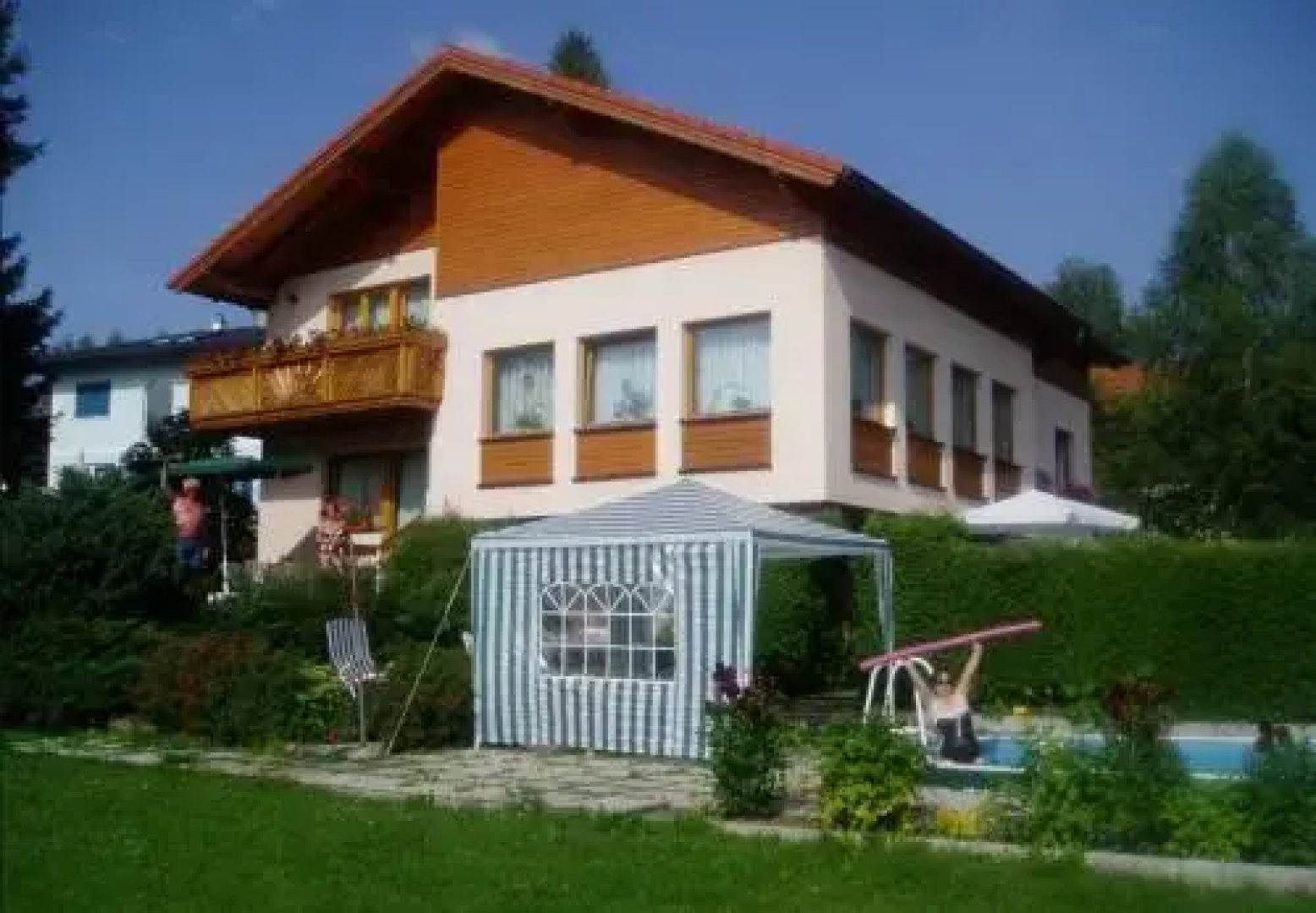 Gï¿½stehaus Tropf