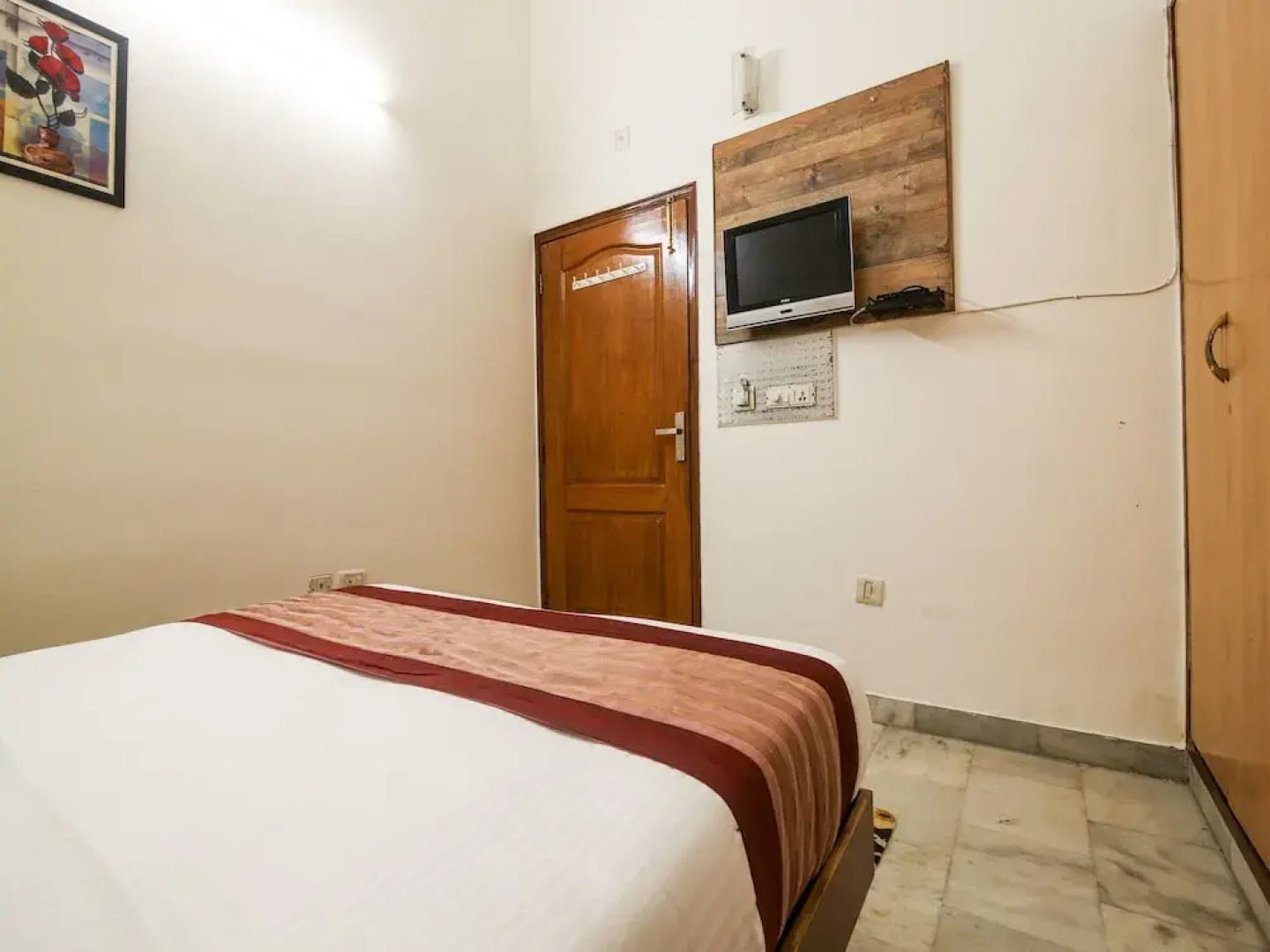 OYO Premium Old Gurgaon