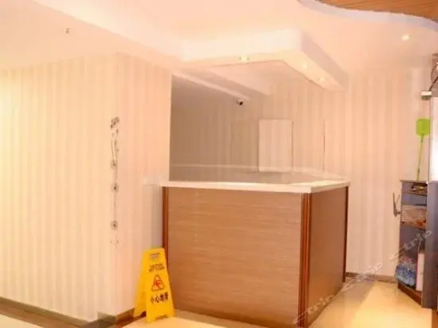 Tianfeng Fashion Inn