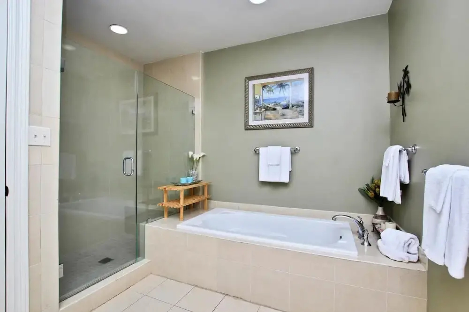 Wharf 405 - 2 Br condo