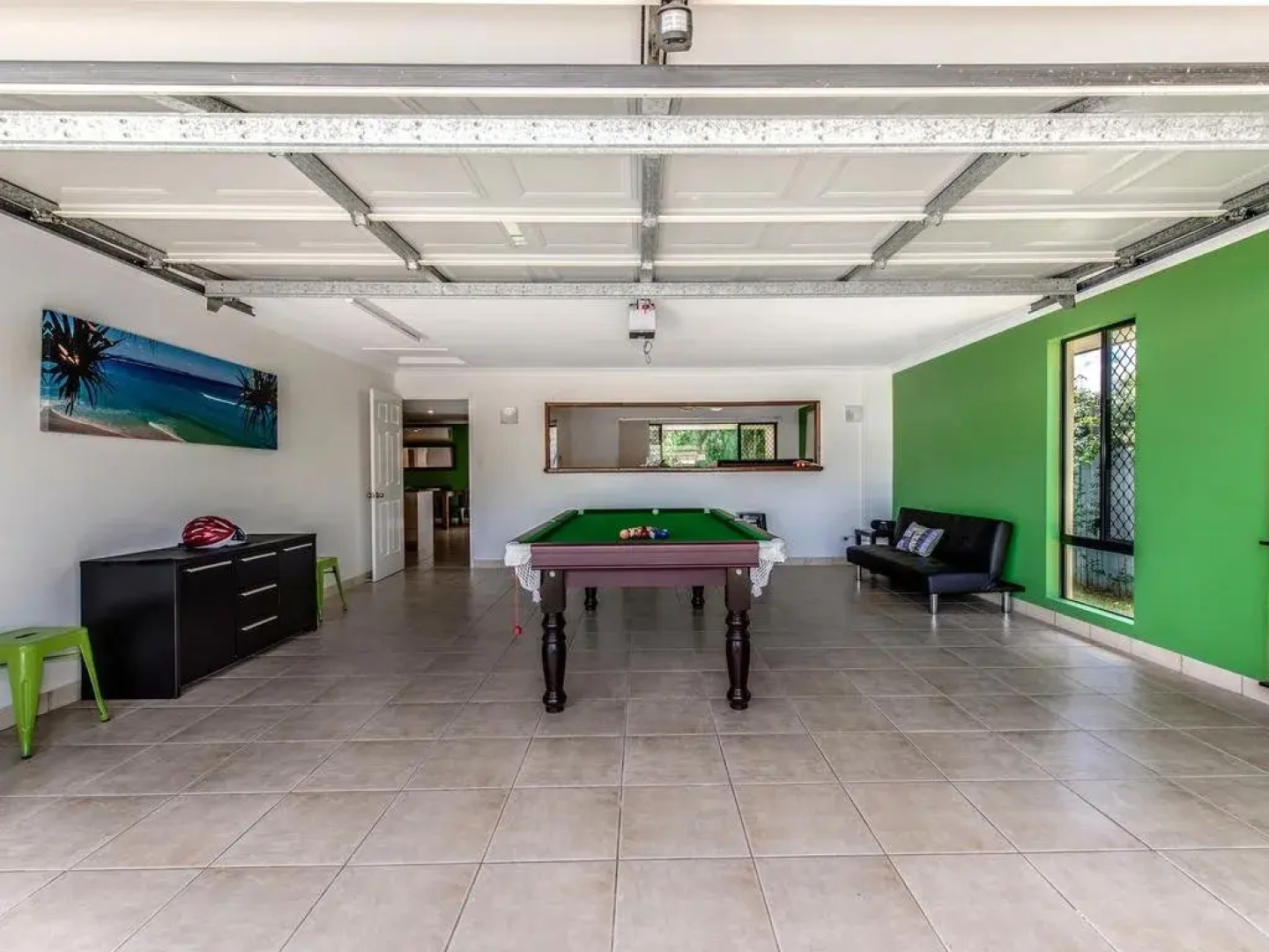 Coolum Waves Pet Friendly Holiday House