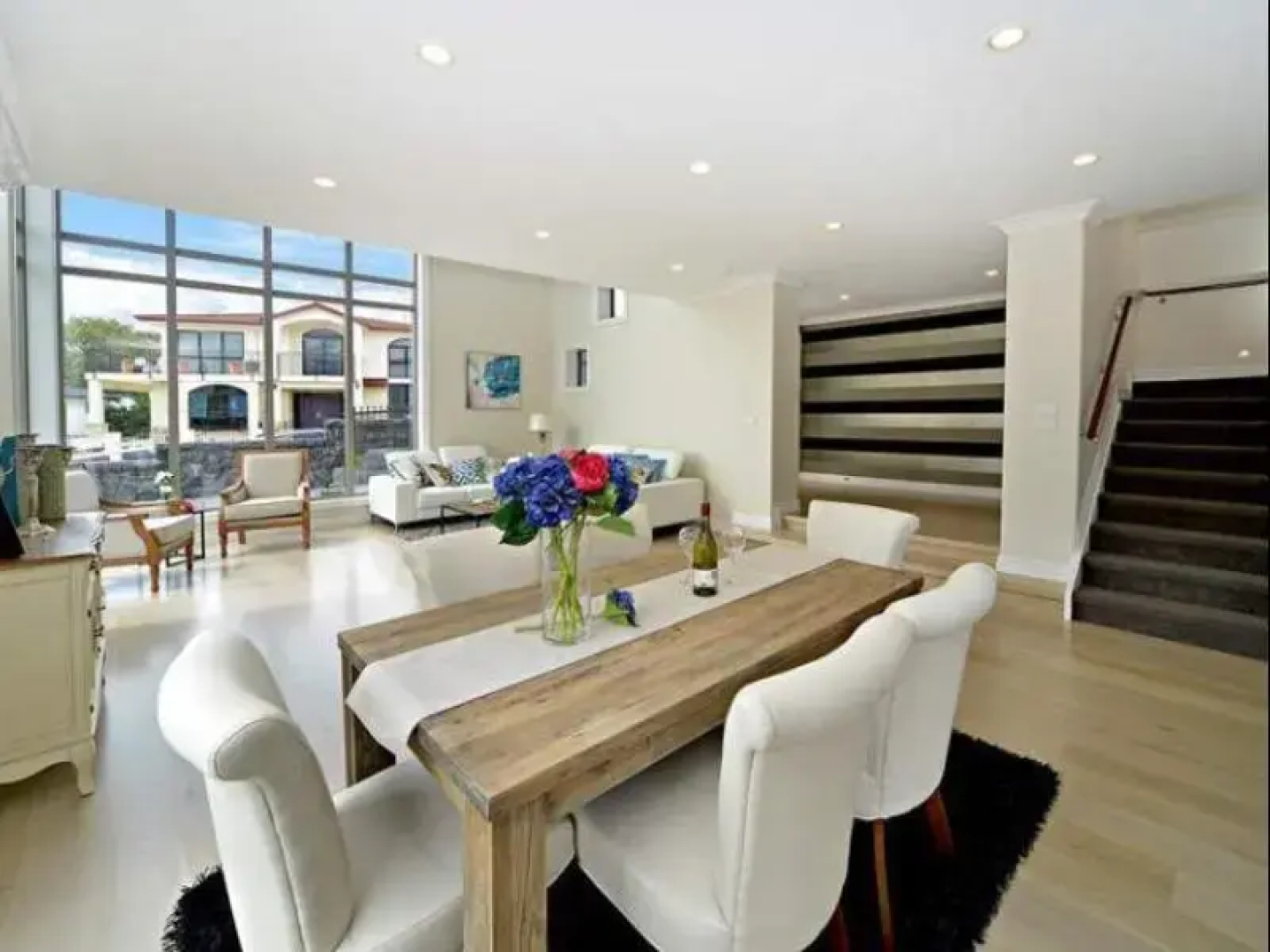 Porsche Home in Manukau Near Auckland Airport