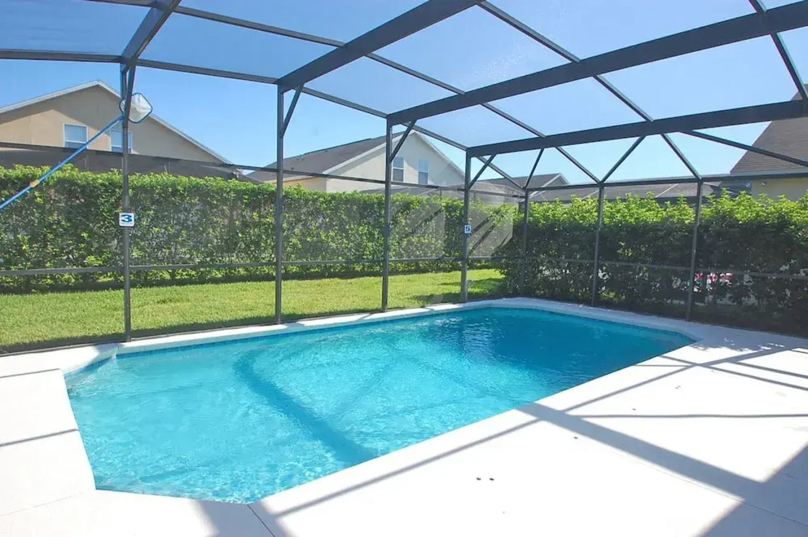 16623FM Sunlight Villa 3 Br villa by RedAwning