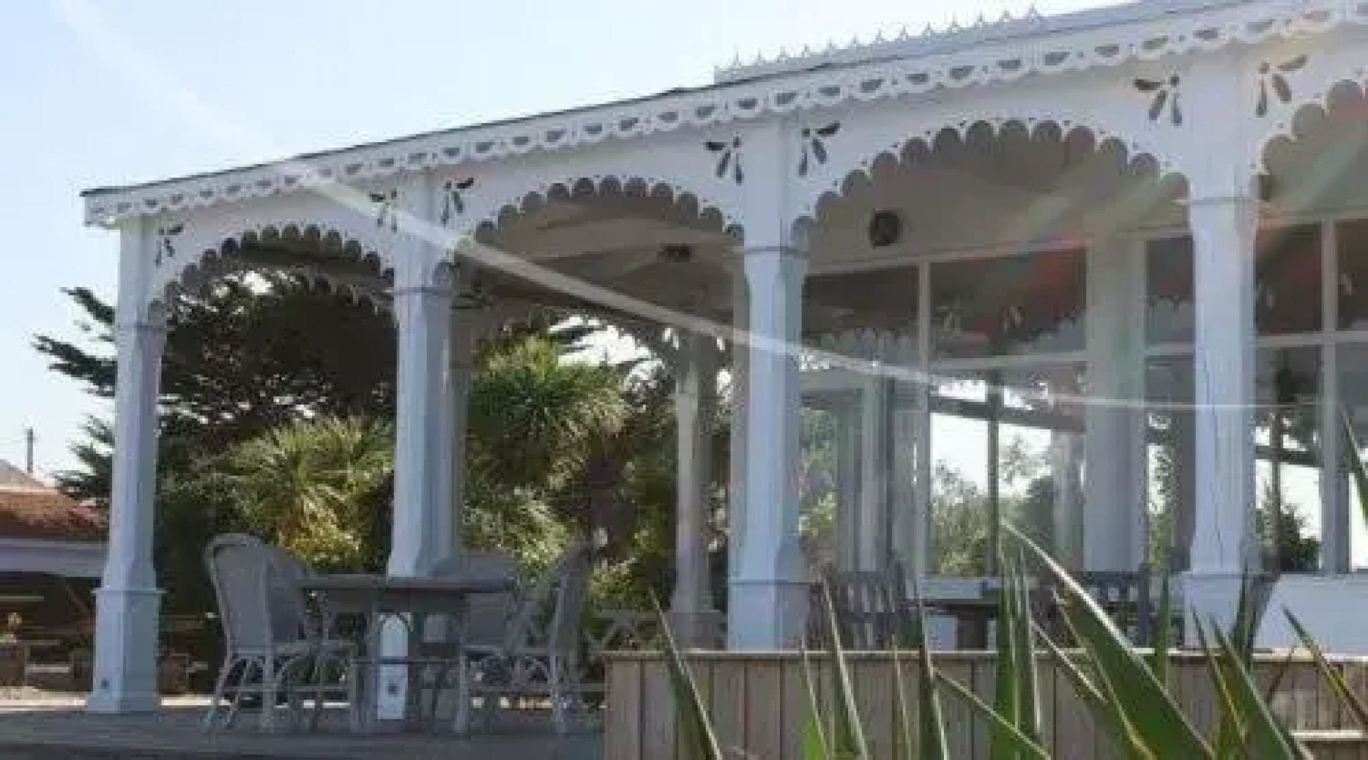 Hotel La Maison sur lEau