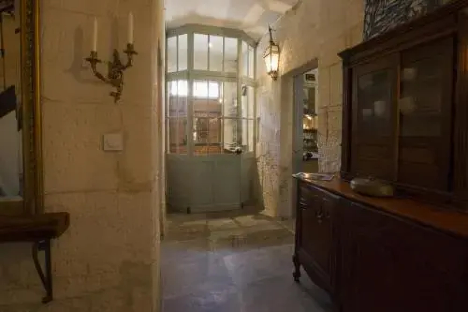 La Maison Des Baux Arts