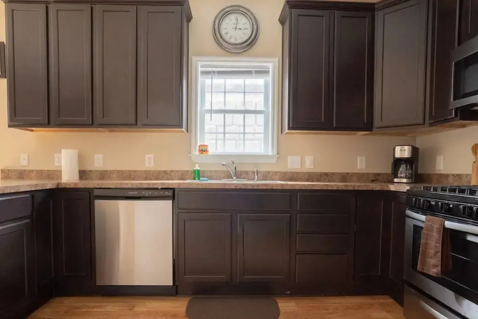 Beautiful Brand NEW 3 Bd Home Near West Point!