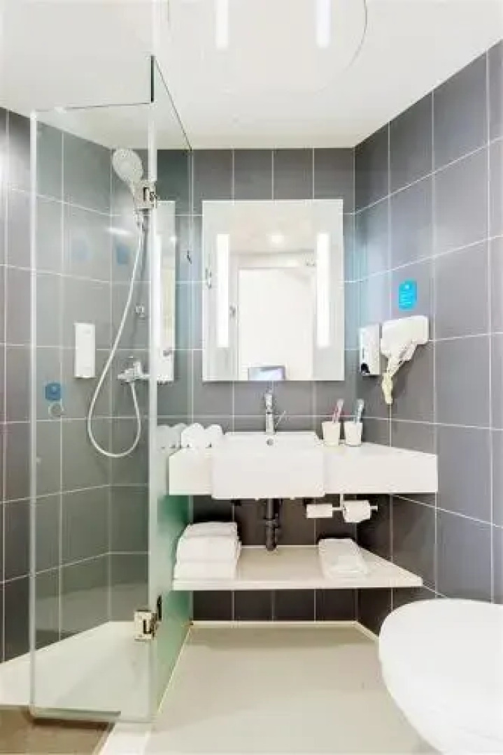 Hanting Hotel Shenzhen Baoan Songgang Metro Station