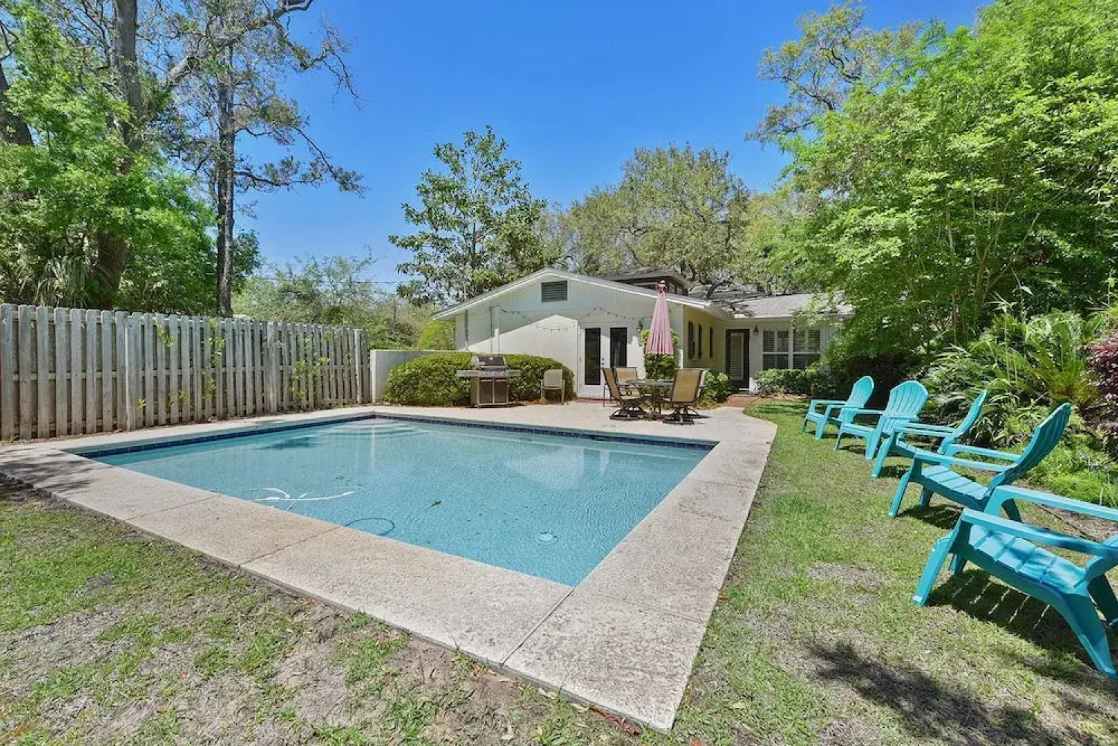 Beach, Love, and Happiness - 4 Br Home